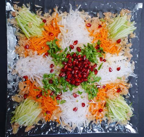 Traditional chinese new year food vegetarian. Vegetarian Lou Sang | Chinese new year dishes, Chinese new ...