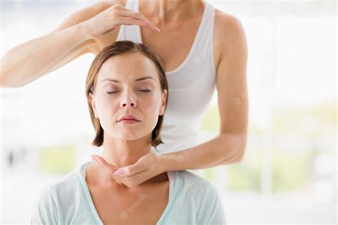 Premium Photo Woman Receiving Massage Treatment