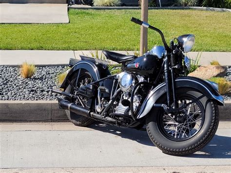 1947 Harley Davidson Knucklehead Black