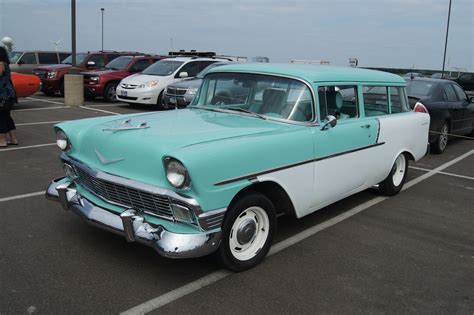 25 Beautiful Antique Cars For Car Lovers