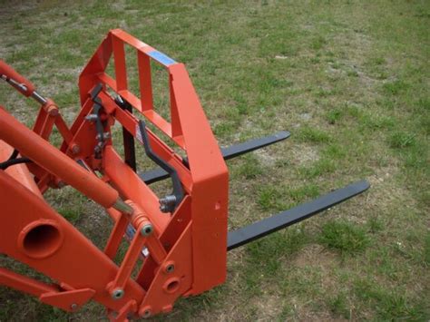Kubota Bx Sub Compact Tractor 42 Pallet Fork Attachment 2200 Pound
