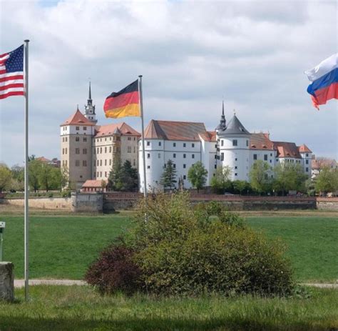 Gedenken Im Kleinsten Kreis Am Elbe Day In Torgau Welt