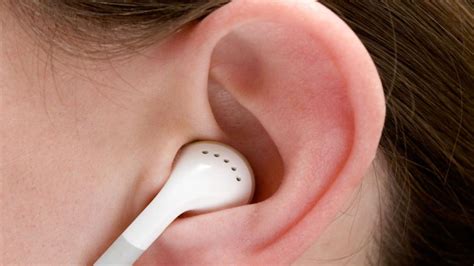 is listening with ear buds bad for your ears lifestyles