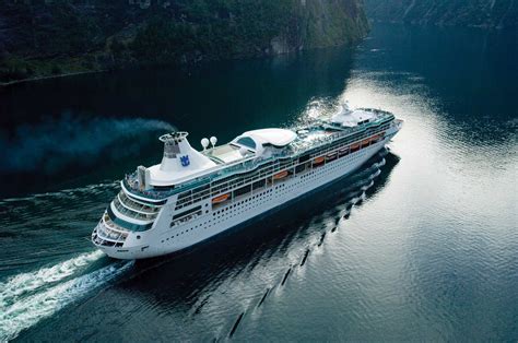 Royal Caribbean Vision of the Seas cruise ship - Cruiseable