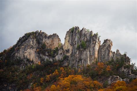 Discover Majestic Seneca Rocks West Virginia