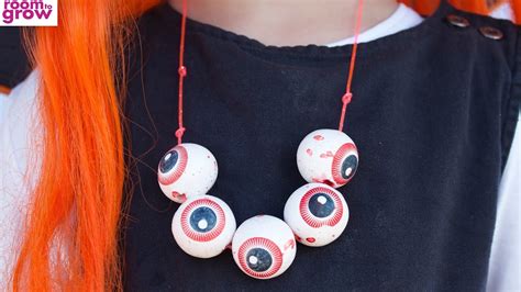 How To Make A Bubble Gum Eyeball Necklace Youtube