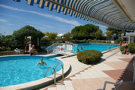Tutte le informazioni di cui hai bisogno per hotel svezia & scandinavia. Strand und Pool