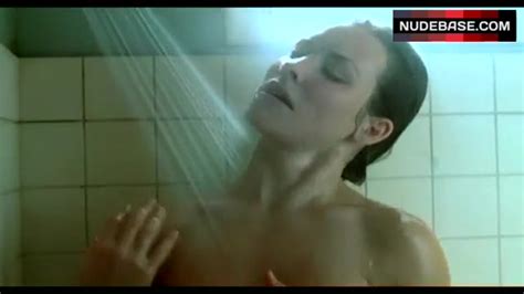 Evangeline Lilly Shower Scene Lost Nudebase Com