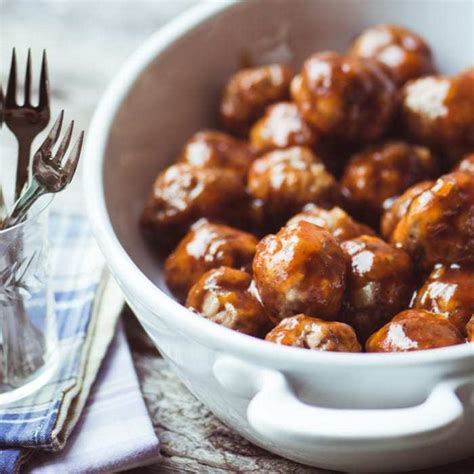 Ingredients · 2 packages (22 ounces each ) frozen fully cooked angus beef meatballs · 3/4 cup packed brown sugar · 1/4 cup white vinegar · 1/4 cup bourbon · 2 . How to Make the Best Bourbon Meatballs Ever! | The View ...