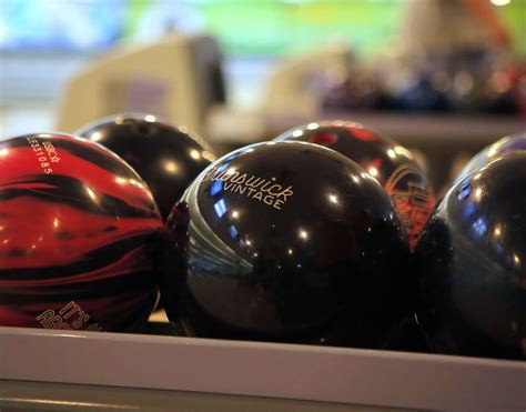 How To Buy A Bowling Ball Rabs Country Lanes Rabs Country Lanes