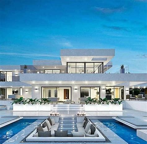 New Ideas White Modern Luxury House