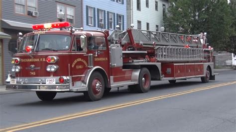2017 Rescue Hook And Ladder Co 1 Firemans Block Party Parade 8417