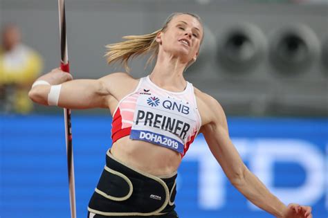 Heptathlon (έπταθλο)) ist eine olympische leichtathletikdisziplin der frauen, die als zweitägiger wettbewerb und in der heutigen form seit 1981 ausgetragen wird. WM Doha: Verena Preiner im Siebenkampf mit Chance auf Bronze