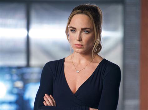 2000x1488 Sara Lance Caity Lotz Legends Of Tomorrow Tv Shows Hd Coolwallpapersme