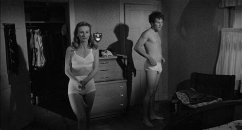 Cloris Leachman desnuda en La última película