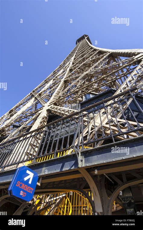 Paris Eiffel Tower Tour Eiffel France Stock Photo Alamy