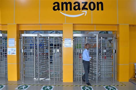 Stock analysis for amazon.com inc (amzn:nasdaq gs) including stock price, stock chart, company news, key statistics, fundamentals and company profile. אמזון נכנסת לישראל: טוב או רע לשוק ולצרכנים?