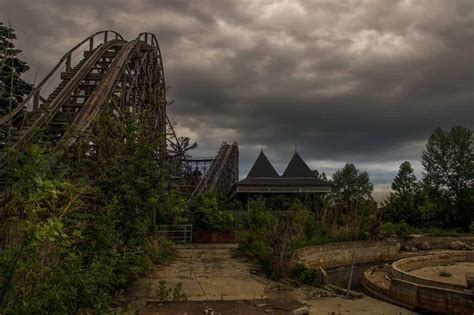 These Photos Of Abandoned Amusement Parks Will Totally Creepy You Out