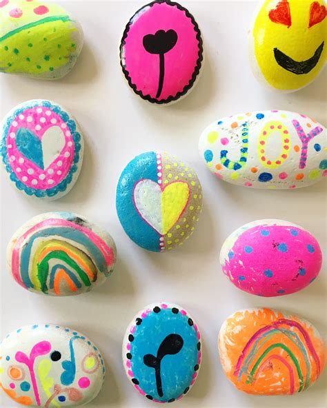 Painted Rocks Kindness Rock Painting Ideas For Kid More On The Blog Four Cheeky Monkeys