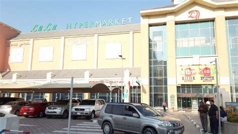 How Many Lulu Outlets In Dubai