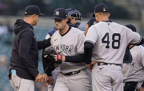 Uncle Mikes Musings A Yankees Blog And More Yankees Win Despite