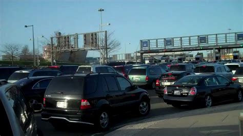 Chaos At Jfk Terminal 4 Parking Lot Youtube