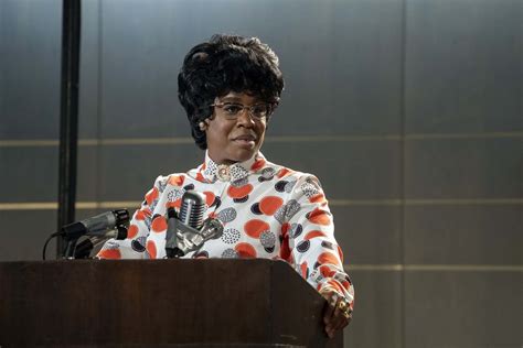 Mrs. America: Bild Uzo Aduba - 29 von 50 - FILMSTARTS.de