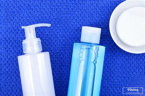 Selain untuk peralatan dapur, kain lap ini juga bisa digunakan untuk mengelap kaca jendela, cermin, meja, dan lainnya. 7 Cara Membersihkan Cermin Lama Agar Tampak Baru