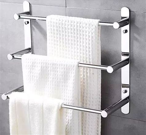 You can even use the shelves for keeping and displaying your clean spare towels on top while hanging your wet towels at the bottom. Best 25+ Towel racks ideas on Pinterest | Towel holder ...