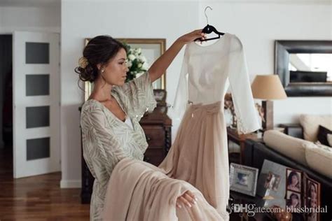 #boho #country #hippie #hochzeitskleid #kleid #lacedressboho #schickes #spitze #stil #weißes hippie schickes hochzeitskleid, hippie hochzeitskleid, boho hochzeitskleid spitze, country. Discount Simple Country Wedding Dress With Detachable ...