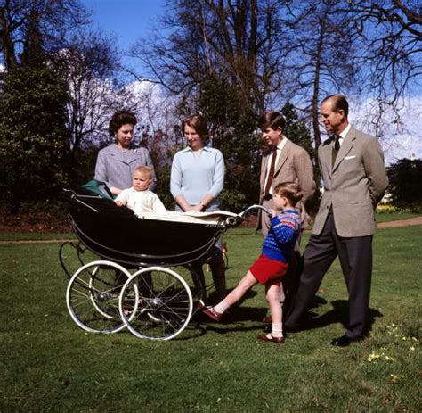 Find out more about the queen's life and reign. 6 Photographs of Queen Elizabeth With Her Children ...