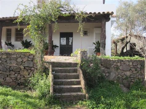 A 100 metros de caminos rurales ideales para hacer senderismo. La Cal, El Horno y El Agua Viviendas Rurales - Casa rural ...