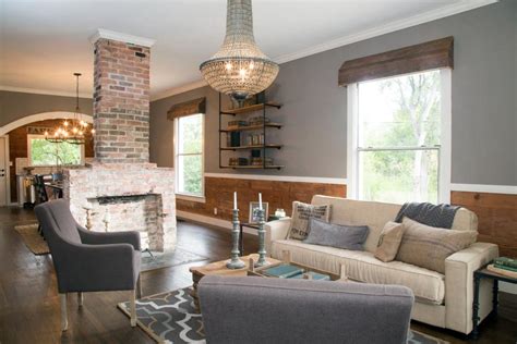 Here you can find before and after photos, stories, and the heart behind each and every fixer upper project from jo herself. Fixer Upper: A Craftsman Remodel for Coffeehouse Owners ...