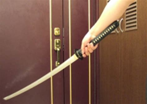 How To Hold A Samurai Katana Properly