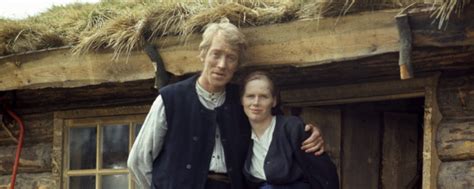 Jan troell filmatisering av vilhelm moberg böcker utvandrarna / nybbygarna. Smålänningar sökes till nya "Utvandrarna" | MovieZine