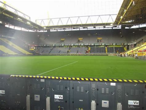 Wie ist die sicht im signal iduna park im block 59 reihe 37? Bilder Zu Signal Iduna Park Sitzplan Detail