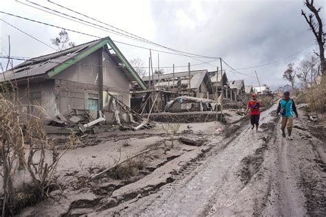 Al Menos Fallecidos Y Varios Desaparecidos Deja Erupci N En Indonesia