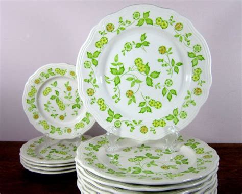 Shop top china patterns >. Vintage Sears Floral Dinnerware, 10 "Petite Flora" Plates ...