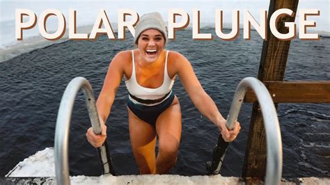 Video POLAR PLUNGE INTO A FROZEN ARCTIC LAKE IN FINLAND