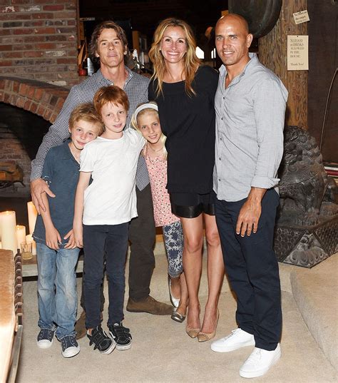 Julia Roberts Attends Event With Adorable Kids Husband Photo Julia