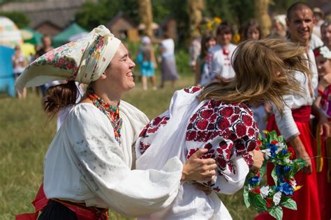 Дата святкування івана купала є незмінною. Івана Купала та інші старовинні свята доводять, що Україні більш як тисяча років - експерт