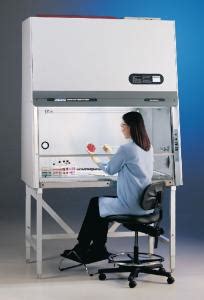 Rs 232 port and zero volt relay contact. Class II, Type A2 Biosafety Cabinet | Ward's Science
