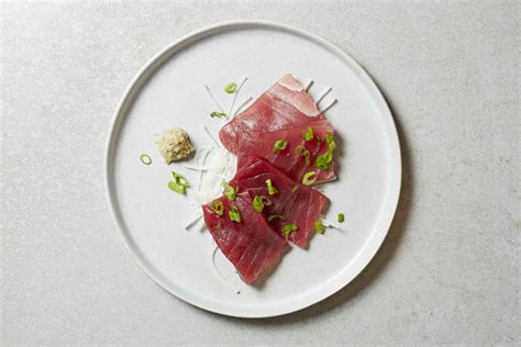 Tuna Sashimi Recipe With Daikon And Ginger