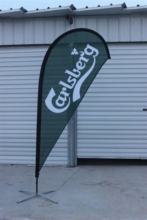 Take a look at this banner flag mockup at an open field. teardrop banner mockup teardrop flags in 2020 | Teardrop ...