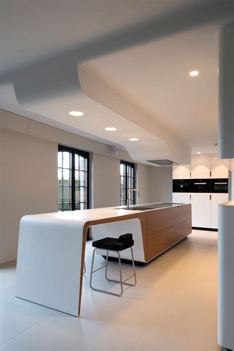 9 Futuristic Kitchen For Uniquely Modern Kitchen Interior Design