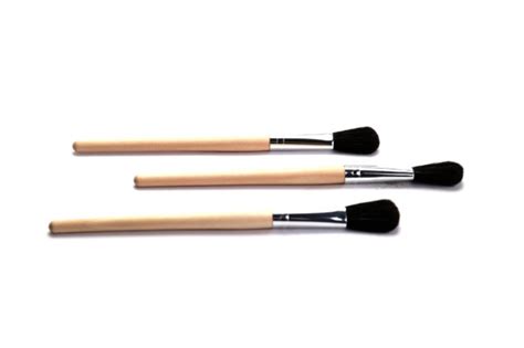 Please mark as brainlist and follow me. Large Round Camel Hair Brush | Lab Storage Systems, Inc.