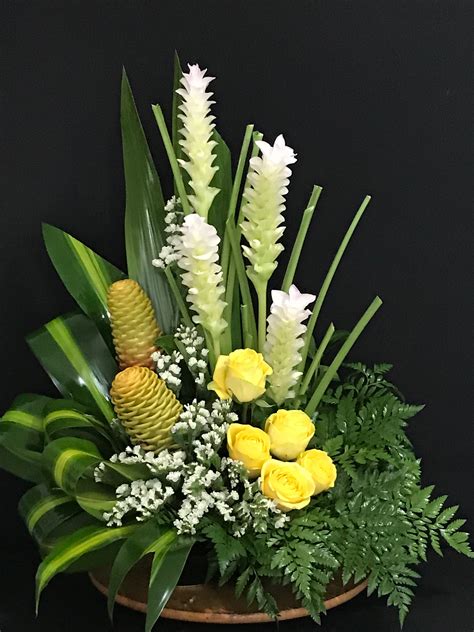 Pin By Sopha Chorn On Flower Arrangement Tropical Floral Arrangements