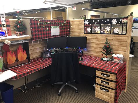 Log cabin cubicle. : r/crafts
