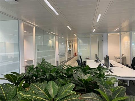 A Modern London Office Interior Design Glass Office Partitions