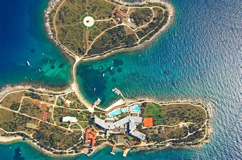 FKK Beach Red Island Near Rovinj Accommodation And Apartments Nearby Direct Croatia Com
